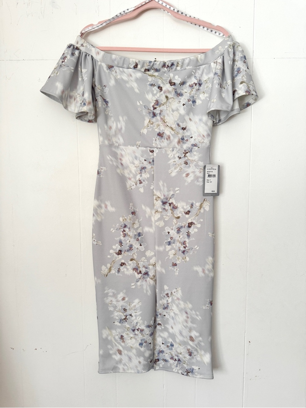NWT Missguided Off-Shoulder Flutter Sleeve Floral Dress